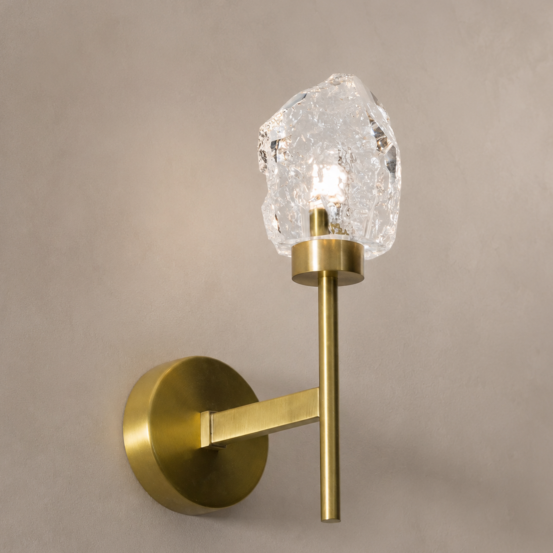 BEATRICE CRYSTAL WALL LAMP