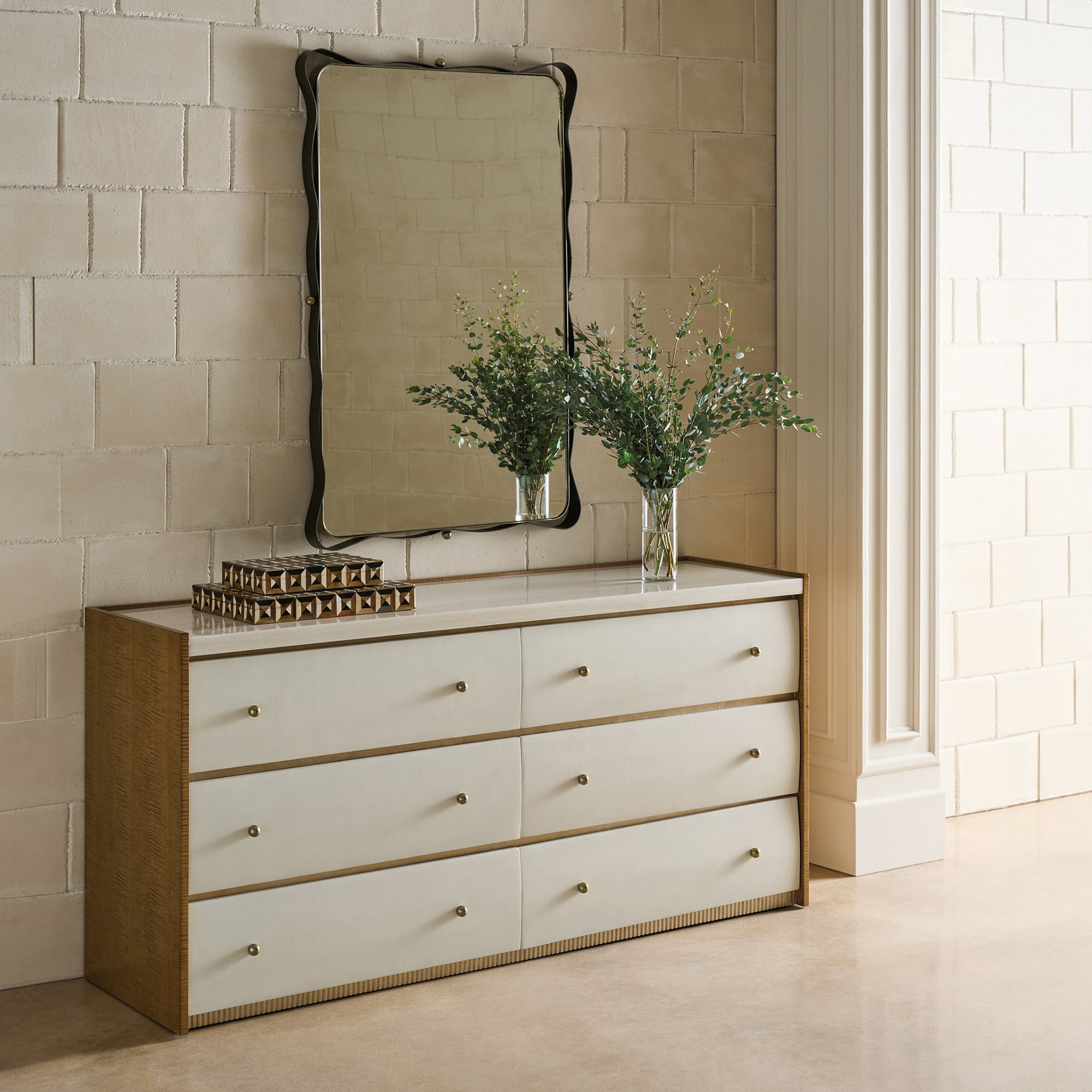 AVIGNON DRESSER