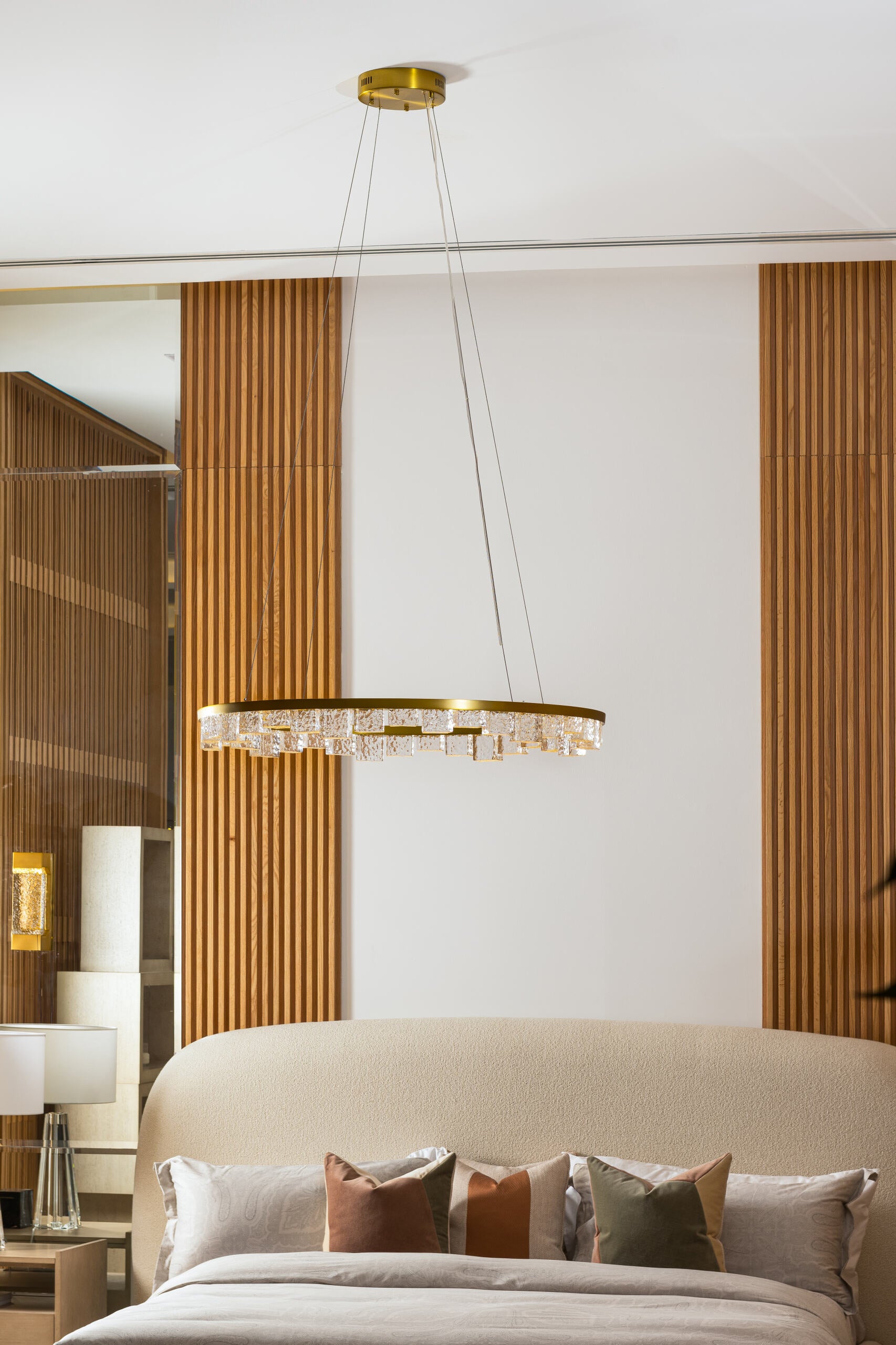ORIANA SINGLE TIER CHANDELIER