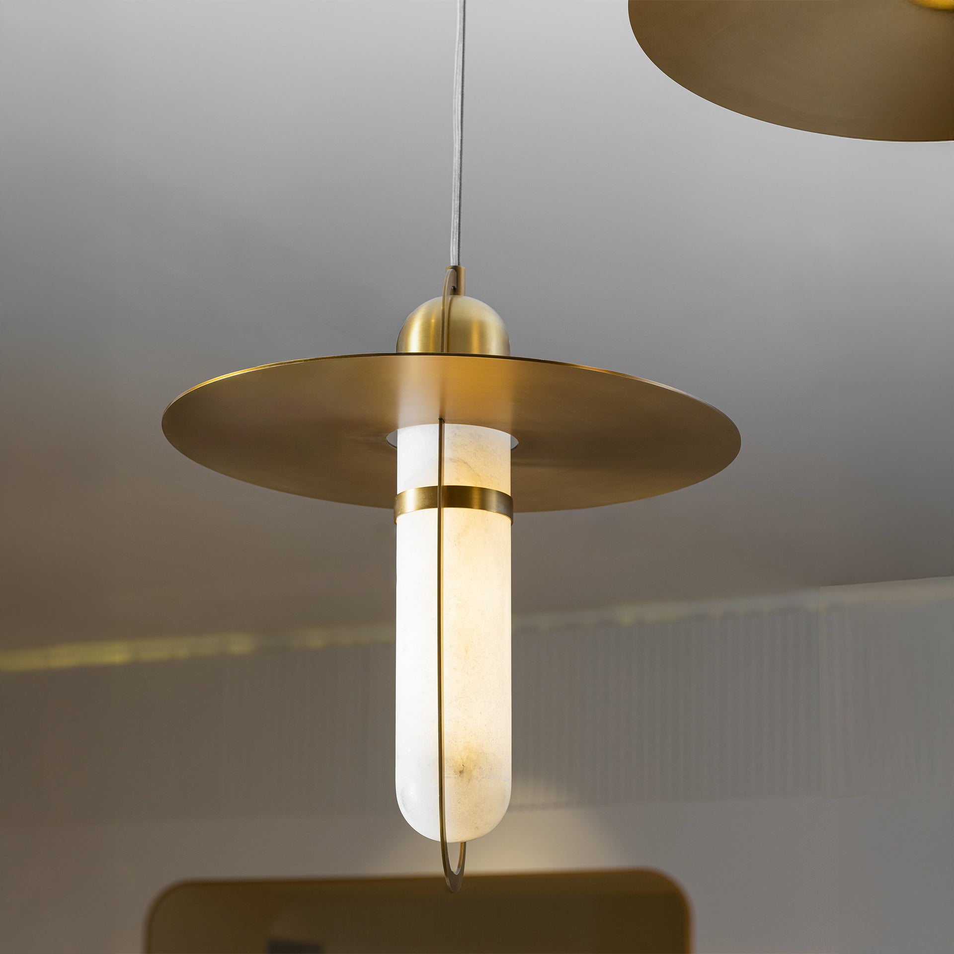 BRIM ALABASTER PENDANT LAMP