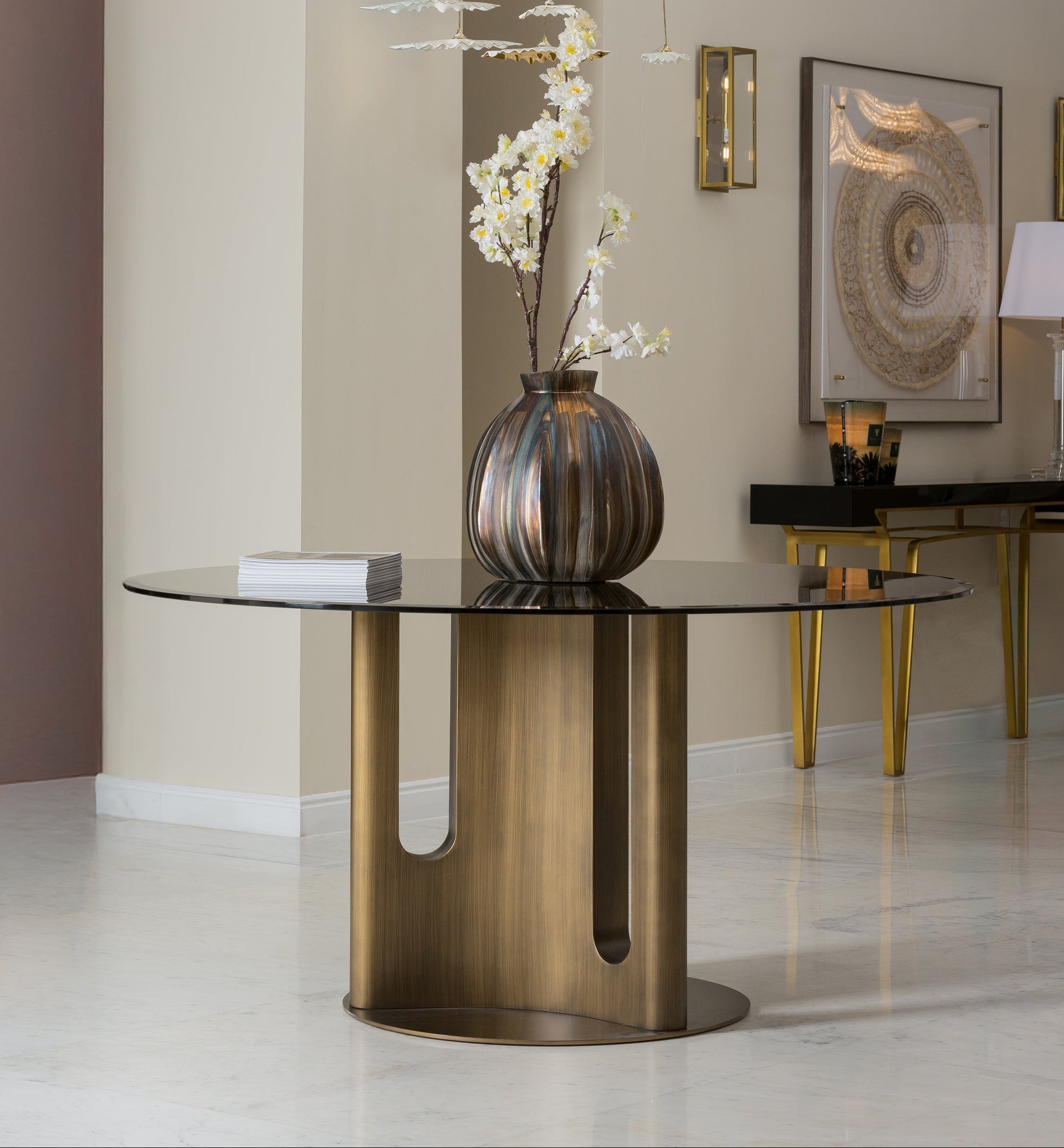 SERAFINA ROUND TABLE
